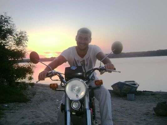  Pleven,   Yuli, 39 ,   ,   , c , 