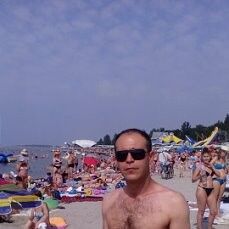  ,   Vahe, 42 ,     , c 
