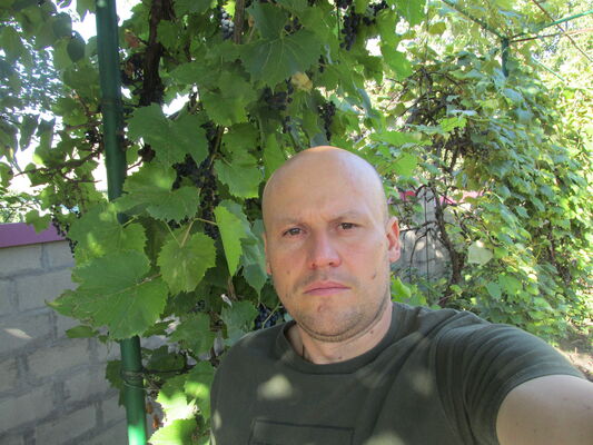  ,   Victor, 40 ,   ,   