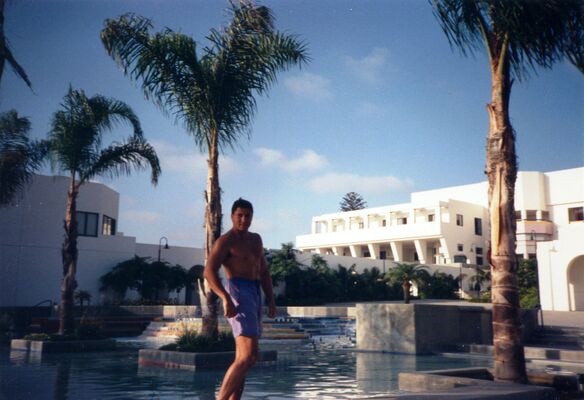  ,   Ricardas, 56 ,   ,   