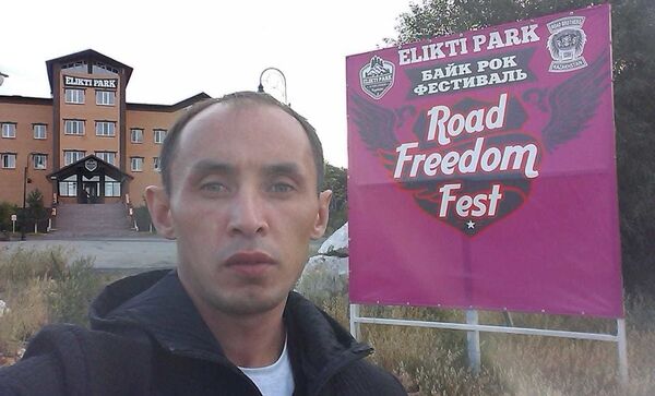  ,   Ruzlan, 34 ,  