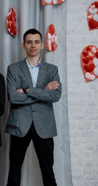  ,   Anton, 30 ,   ,   , c 