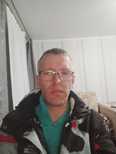  ,   Vladislav, 42 ,   ,   