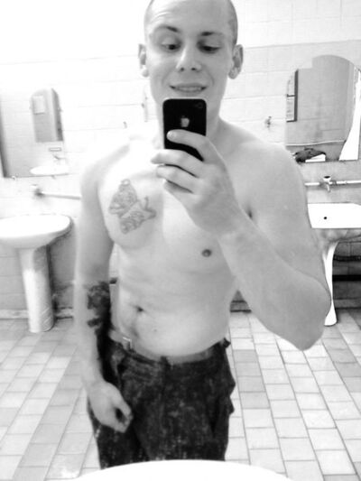 ,   Ben, 32 ,   