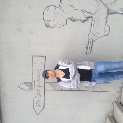  ,   Alex, 37 ,   