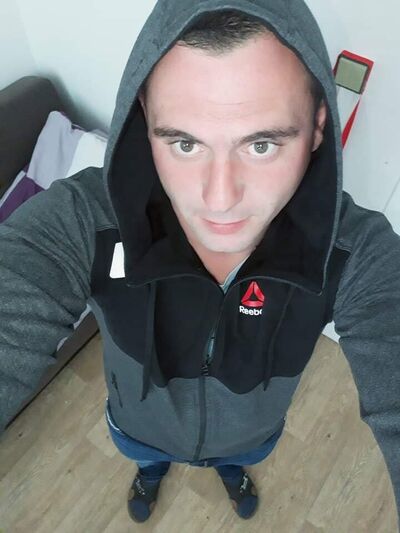 ,   Ihor, 30 ,   