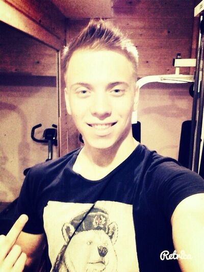  ,   Stefan, 27 ,   , 