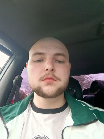  ,   Ilya, 22 ,   ,   
