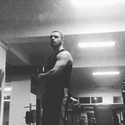  ,   Ruslan, 37 ,   ,   , c 