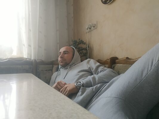  ,   Sergik, 33 ,   ,   , c 