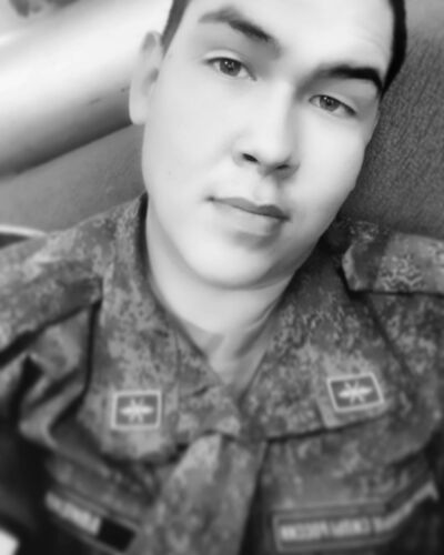  ,   Vladislav, 25 ,   ,   