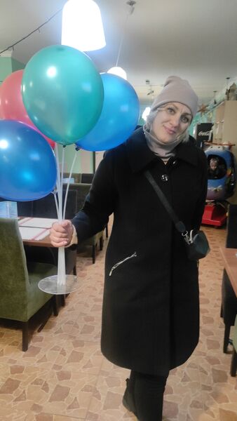  ,   Lina, 42 ,  