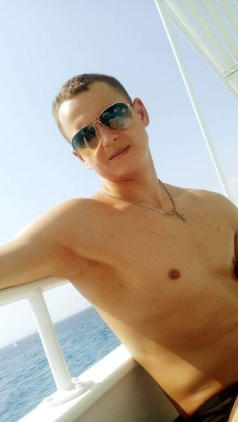  ,   Aleksey, 32 ,   