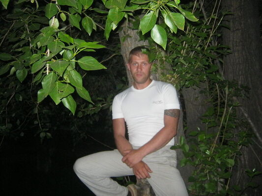 ,   Xxxxx, 42 ,   
