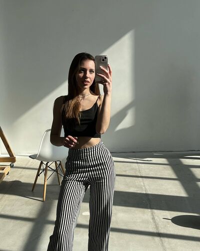  ,   Yasmina, 23 ,   ,   