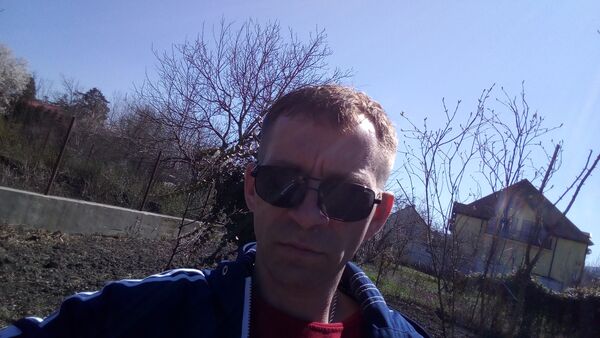   ,   VIKTOR, 42 ,   ,   