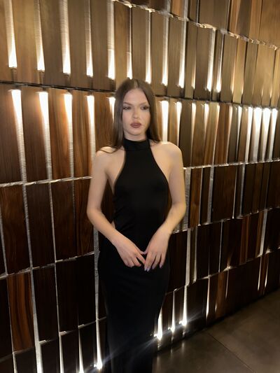  ,   Milana, 20 ,     , c , 