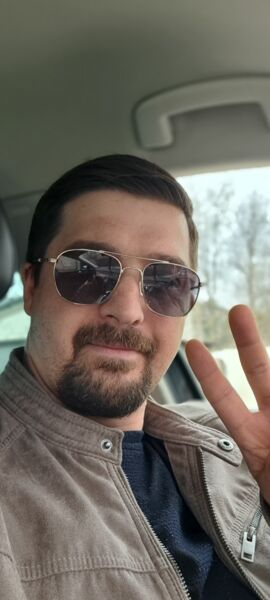  ,   Aleksejs, 37 ,   ,   