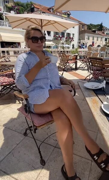 Budva,   Oksana, 46 ,   ,   , c 