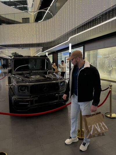  ,   Izzatuloh, 24 ,   ,   