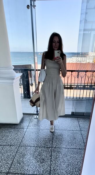  ,   Victoria, 45 ,   c 