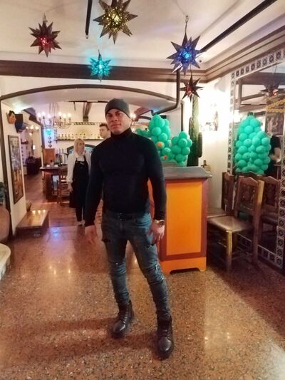  ,   Reinier, 39 ,   ,   