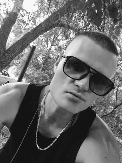  ,   Il, 37 ,  