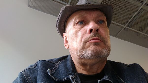  ,   Valdas, 62 ,     , c , 