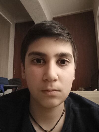  ,   Hayk, 20 ,   ,   , c , 