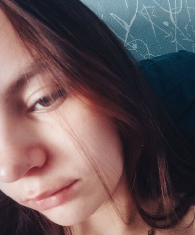  ,   Veronika, 19 ,   ,   