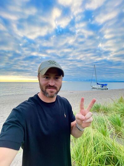  ,   Anthony, 44 ,   c 