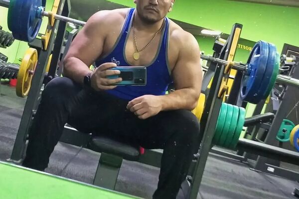  ,   Orkhan, 35 ,   ,   , c , 