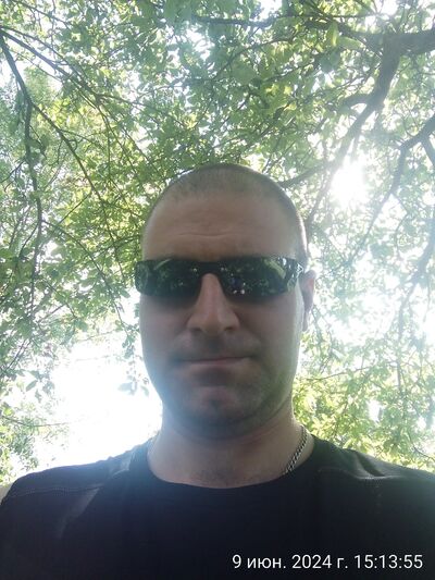  ,   Alex, 37 ,   ,   
