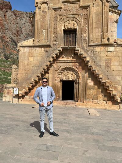  ,   Grisha, 23 ,   ,   
