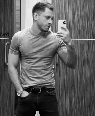  -,   Vlad, 25 ,   ,   , c , 