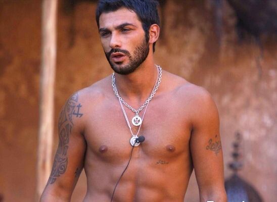  ,   Mauro, 37 ,   ,   , c 