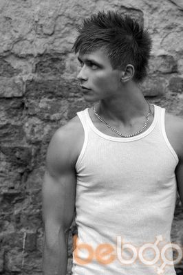  ,   Sten, 37 ,   
