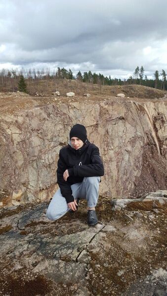  ,   Ivan, 28 ,   