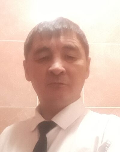  ,   Kari, 52 ,   c 