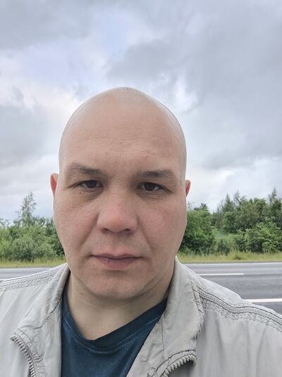  ,   Pavel, 42 ,   c 