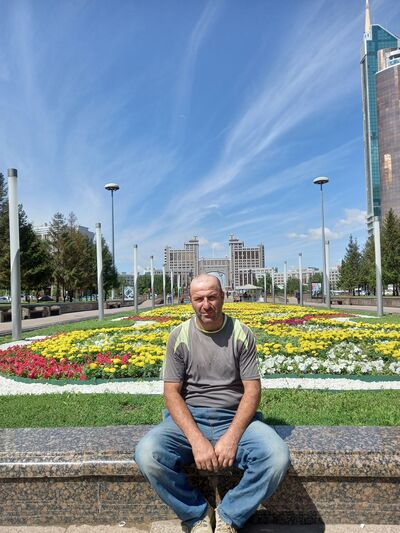  ,   Aro, 43 ,   ,   