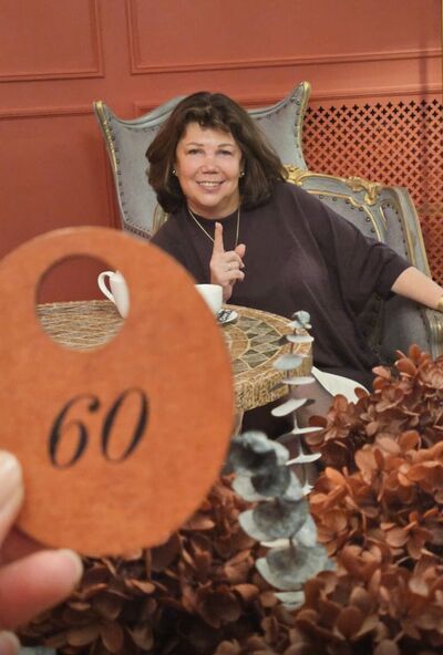  Belsize Park,   Irina, 60 ,     , c 