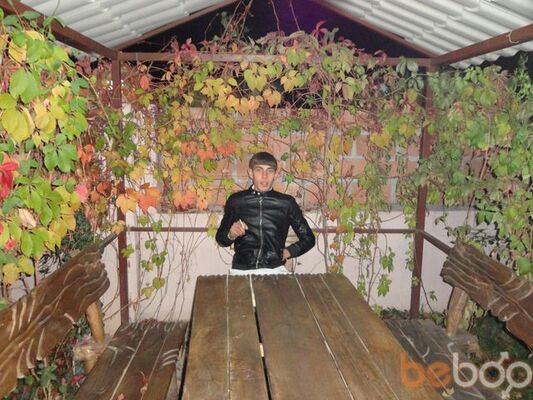  ,   Artur, 34 ,   