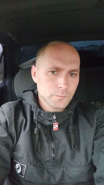  ,   Alex, 36 ,   