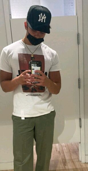  ,   Mario, 24 ,   ,   
