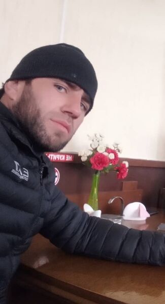  ,   Ali, 40 ,   ,   