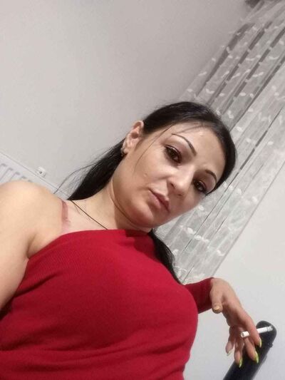  ,   Milana, 37 ,   ,   , 
