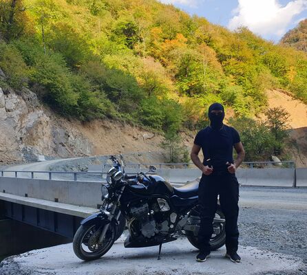  ,   Bacho, 34 ,   c 