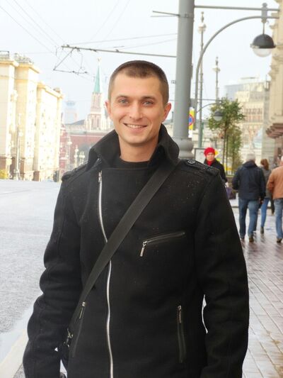  ,   Andy is, 39 ,   ,   , c 