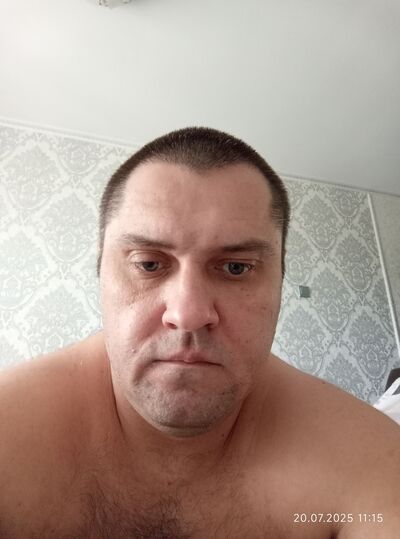  ,   Alen Delon, 40 ,   ,   